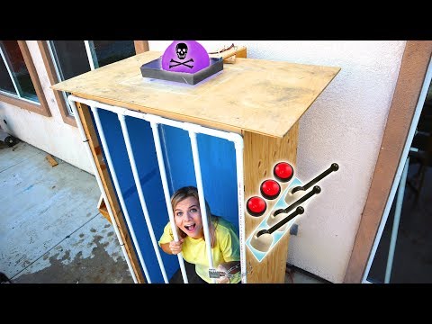 DONT ACTIVATE The WRONG MYSTERY LEVER! (EXTREME Prison ESCAPE Challenge!)