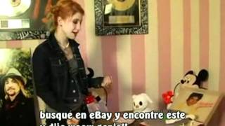 Hayley Williams shows us her HOUSE   Mtv News subtitulos español