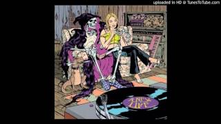 Azizi Gibson - Mischief (ft. DJ Paul)