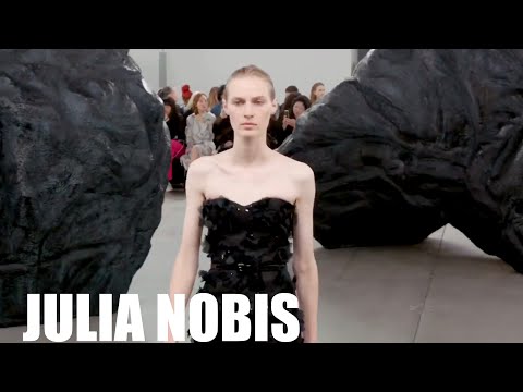 JULIA NOBIS Best Model Moments SS 2025 - 4K