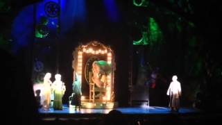 Wicked México "Un Gran Sentimental" (A Sentimental Man) Paco Morales