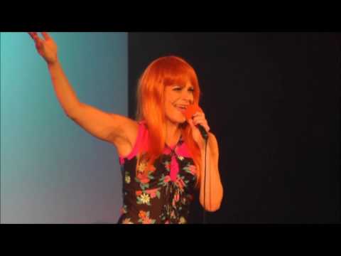 ROSAROTE ZUCKERWATTE