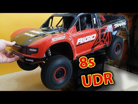 Making My Traxxas UDR 8s and installing XT90 Connectors