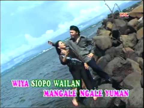 Esa Mokan - Henny Roring & Randi Lapian