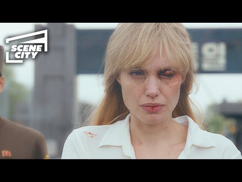Salt: Saved From Captivity (SCARY ANGELINA JOLIE SCENE)
