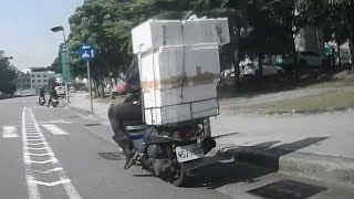 【車禍影片】闖紅燈得不償失（2025.10.04 台中市東區東光路與旱溪三街口