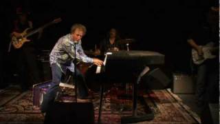 Jason D Williams plays new song You Look Like I Could Use A Drink