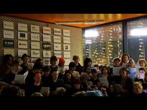 Popchor - Bridge over troubled water (Cover) @ Work in Progress Club Popakademie Dezember 2025