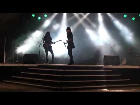 Jessica Lona ft. NAKI @ BACKSTAGE CAFE Ancol