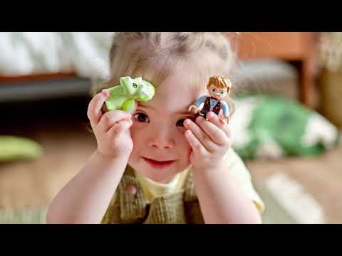 Конструктор LEGO Duplo Утеча  тиранозавра і трицератопса 10939