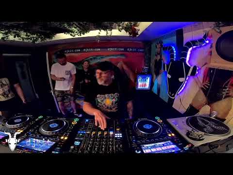 DJ Addiction b2b Ben Soundscape b2b J:Sauve w/ MC Lowqui & Collette Warren