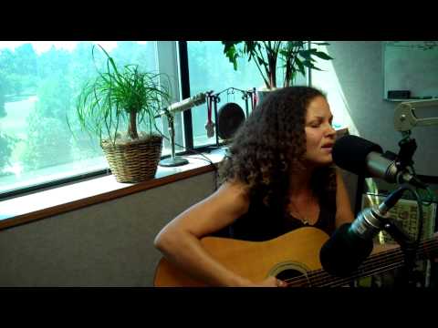 Alana Davis - Letter (KRVB radio acoustic)