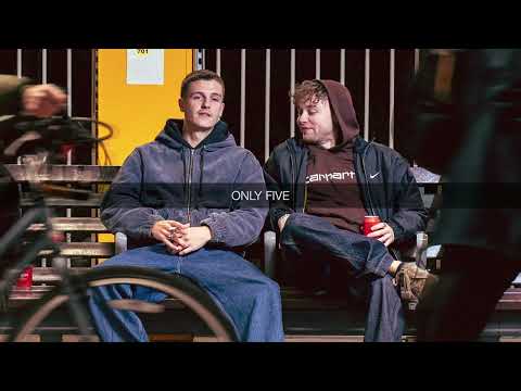 BL3SS x CamrinWatsin - Kisses ft. bbyclose