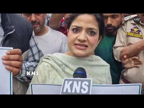 People's Democratic Party leader #IltijaMufti_  along with other party workers, stages a protest over the Urdu language issue.