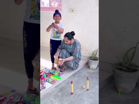 Abhi aur Mom Ne Holi Colour Ki Testing Ki 🌈🤩😂