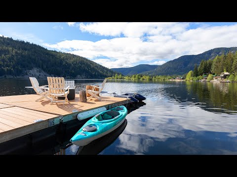 Stunning Lakeside Property | Waterfront Home Tour