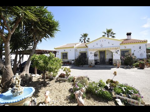 OFF THE MARKET - Villa Tenerife AH12571 - Beautiful villa with a heated pool for sale in Arboleas