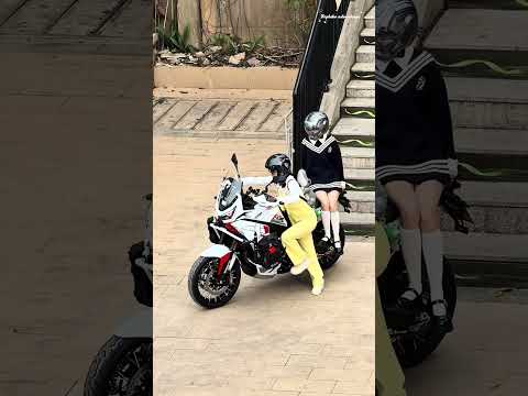 One Dares to Ride, One Dares to Sit… That Trust 😳 #motogirl #motorcycle #advrider