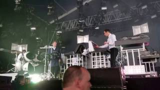 Soulwax @ Pitch Music Festival (Intro - Missing Wires)