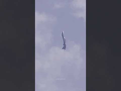 Su-57 crazy maneuver at Zhuhai Airshow2024 #airshow2024 #aviation #su57