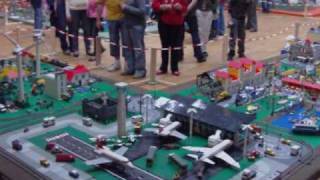 preview picture of video 'Arte em Peças - Paredes de Coura LEGO® Fan Event 2010'