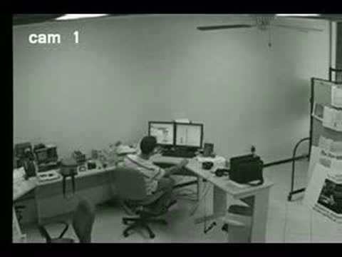 Very Tired Man. Un Uomo Stanco