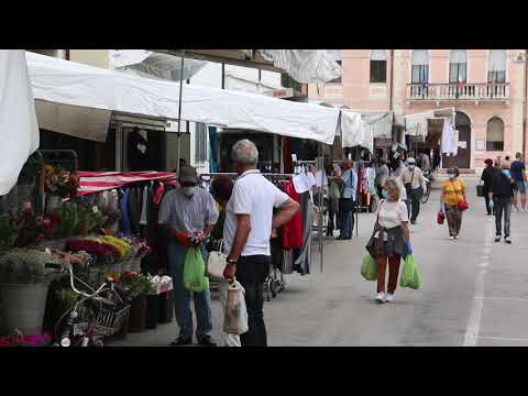 ポレセッラの市場の最終段階、ベロベロ、バンカレッレのティポロジを見てください。