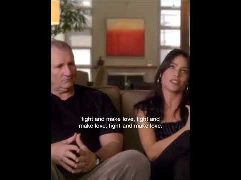 Gloria talks about her ex-husband #modernfamily #shortsvideo