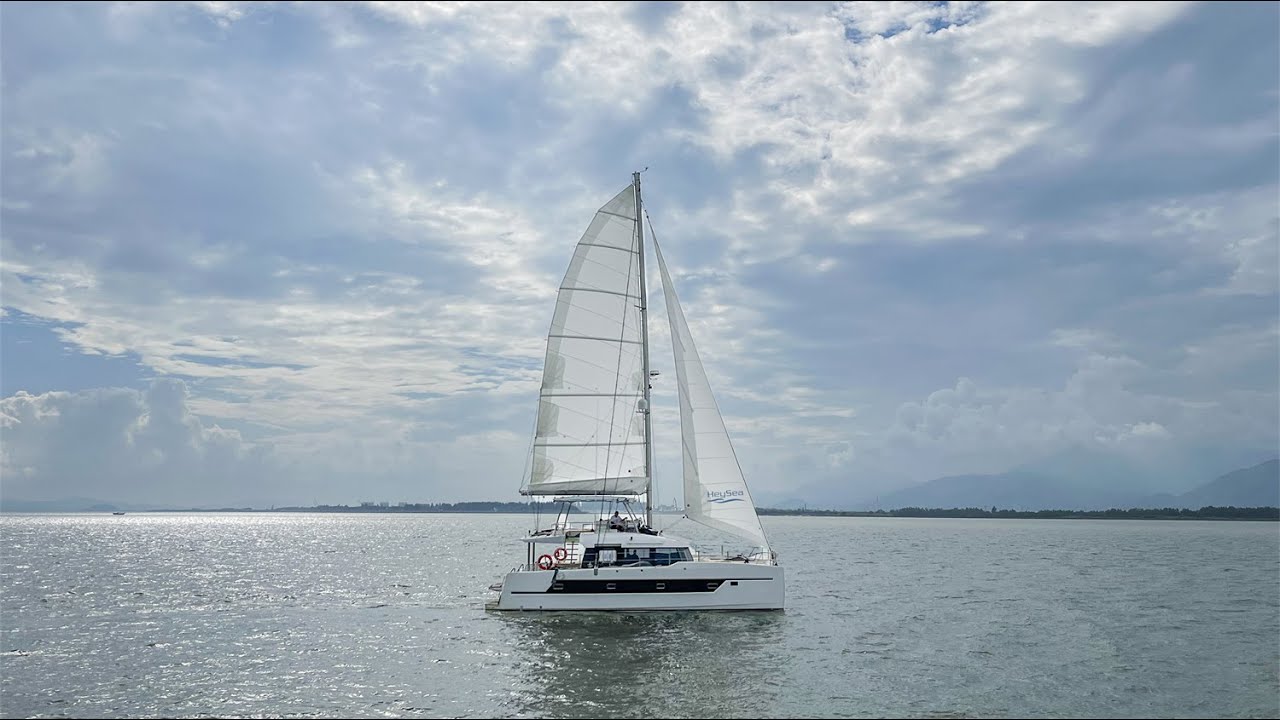 A Seaview 48 sailing catemaran has been deliver to its owner.