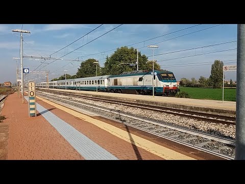 E.402 A 045 in testa al rapido Intercity (IC 594/595) Trieste C.LE - Roma Termini