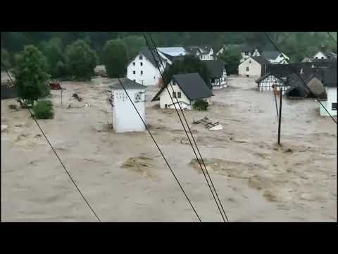 Hochwasser-Flut-Katastrophe Unwetter in Schuld - Flooding disaster Germany Ahrweiler 14.07.2021