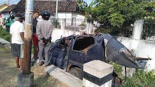 Download lagu Kecelakaan tragis di jalan raya sugih waras magetan bulan ramadhan 2019 mp3 Download lagu Kecelakaan tragis di jalan raya sugih waras magetan bulan ramadhan 2019 mp3