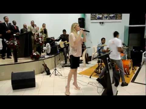 Thaís Séliguer interpreta RESSUSCITA-ME (de Aline Barros)