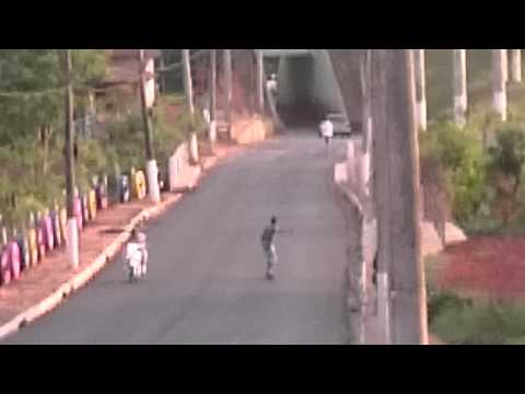 Gringo e Login descendo a ladeira [SCB]