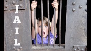 ESCAPED FROM PARENTS! (Skit)