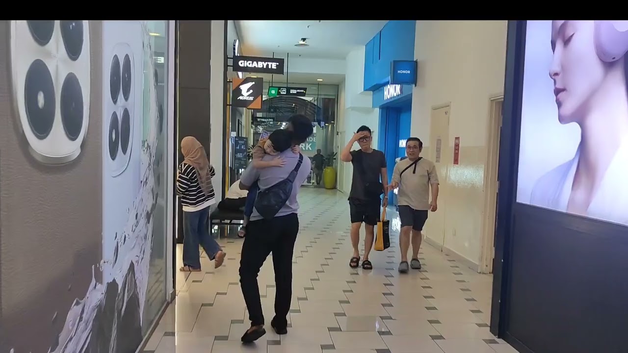 # Exploring Berjaya Times Square/ Kuala Lumpur @RDY VLOGS 