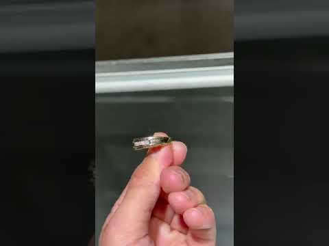 Product video thumbnail