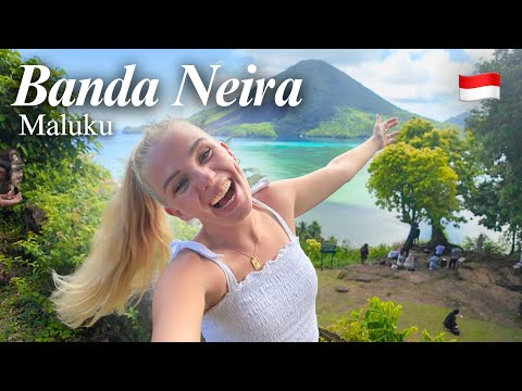We explored Banda Neira: famous viewpoint, Banda Besar & nutmeg plantation 🇮🇩