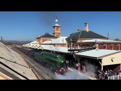 3801 Departing Albury