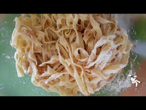 Pie with Pasta tagliatelle (baked)