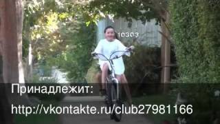 Noah Cyrus Takes Her Pretty Pink Wheels For A Joy Ride!