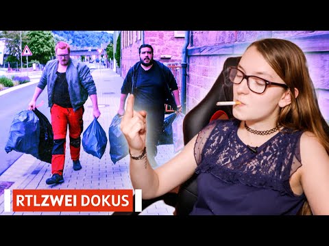 Deposit instead of socks: Suddenly having money problems? | Poor Germany | RTLZWEI Documentaries