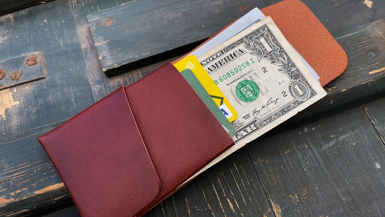 The most stylish, minimalist and functional leather wallet. +PDF pattern