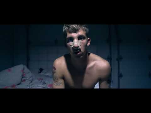 ClubDub the Movie - Lýtaaðgerð