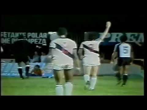 Roberto Dinamite (Vasco) - 26/11/1980 - Vasco 2x1 Americano - 1 gol