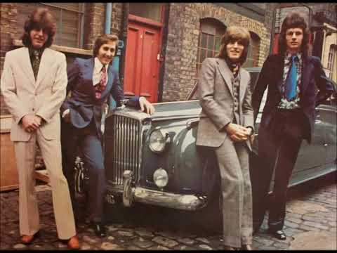 The Mixtures - The Pushbike Song(hq)(1970)(audio)/The Pushbike Song - The Mixtures(hq)(1970)(audio)