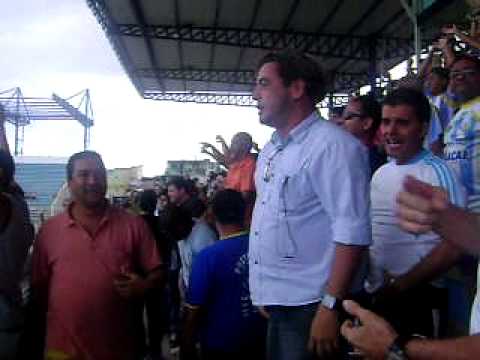 TORCIDA DO MACAÉ  COMEMORANDO  UM GOL *-*