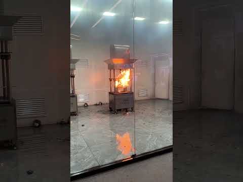 🔥NCM Battery VS BYD Blade Battery🔥比亚迪刀片电池 VS 普通三元电池 #byd #tesla #ev #energy