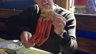 How to eat snow crab legs