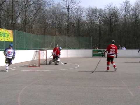 Extralika Hokejbalu - 20.3.2010 - Reebok Hockey Ružinov v. ŠK Profis 32 Bratislava  - 2. period